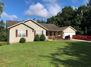 825 Roth Dr, Scott City, MO 63780