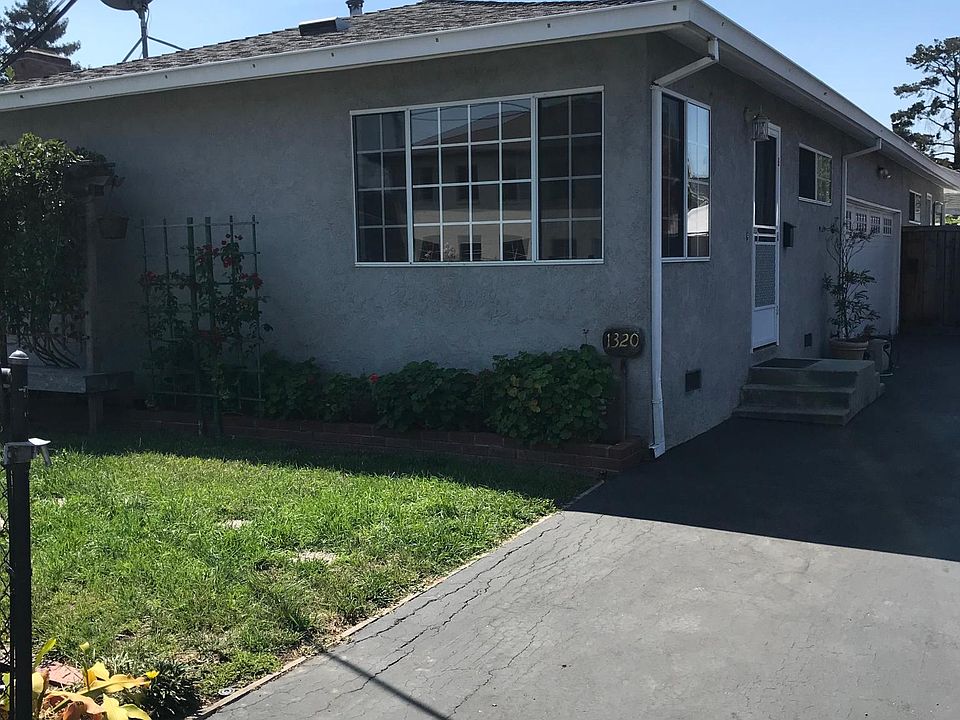Front yard and 1320 Unit