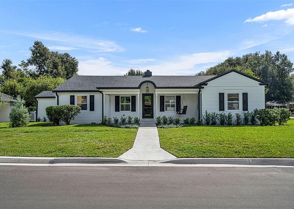 1st image of 1015 BROOKVILLA AVENUE