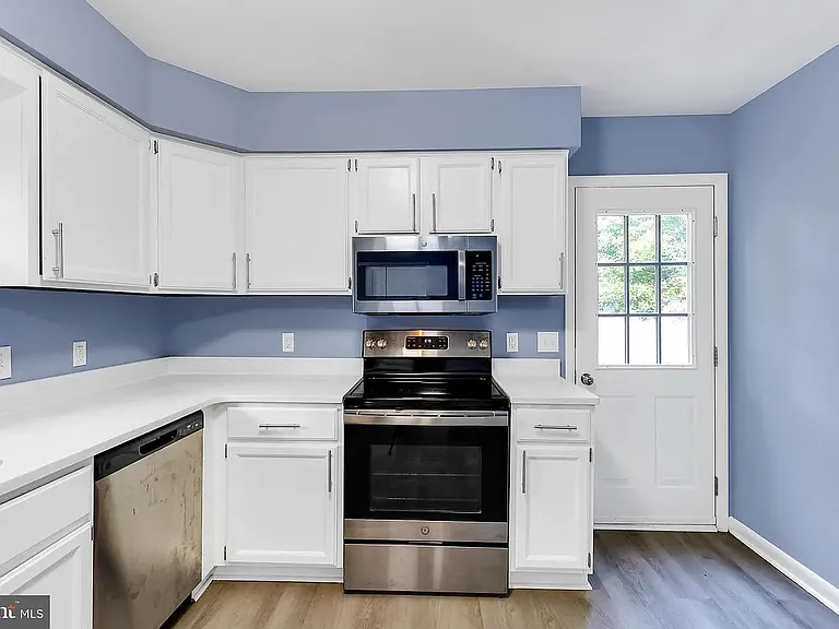 107 Walden Dr — Photo 7