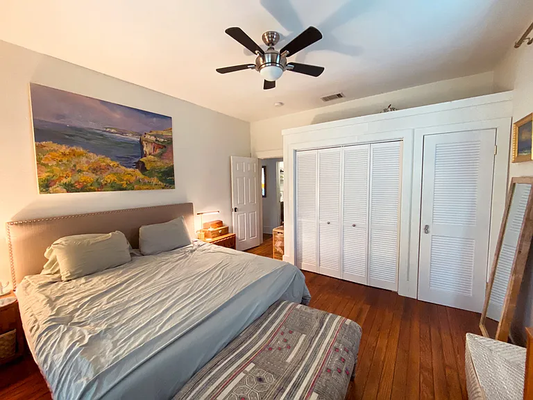 531 W Huisache Ave — Photo 7