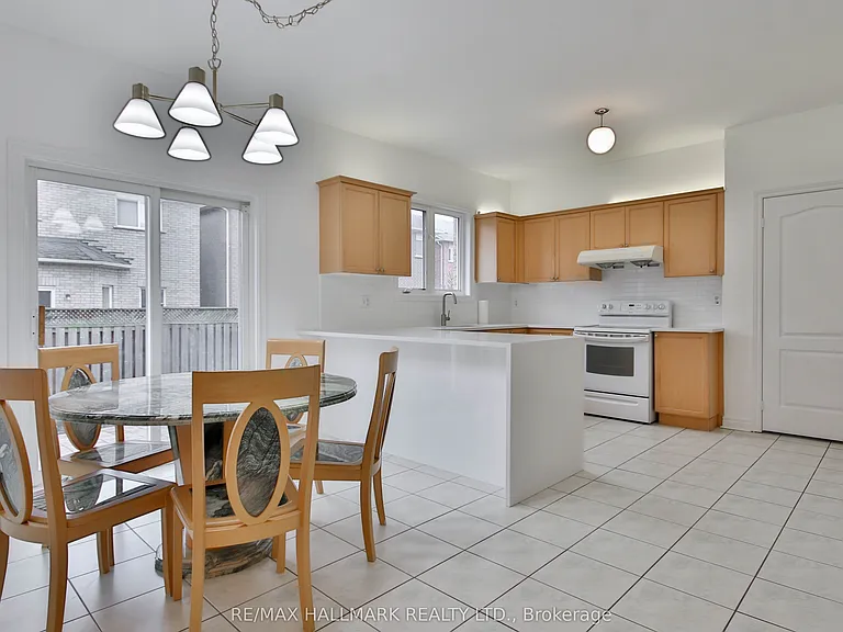 15 Briarglen Rd — Photo 17
