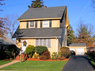 261 Harrison Ave, Hasbrouck Heights, NJ 07604