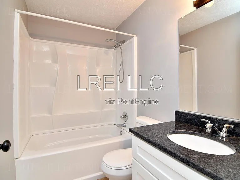 10815 Alberta Dr — Photo 14