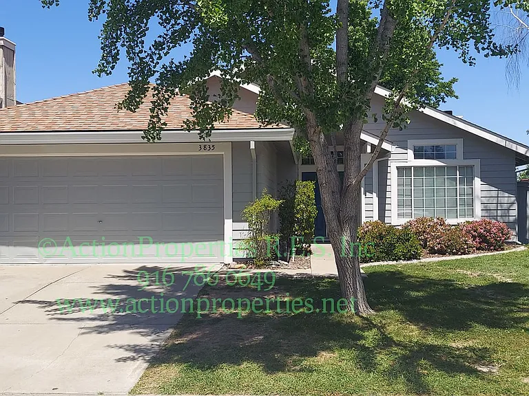 3835 Hunters Glen Pl — Photo 1