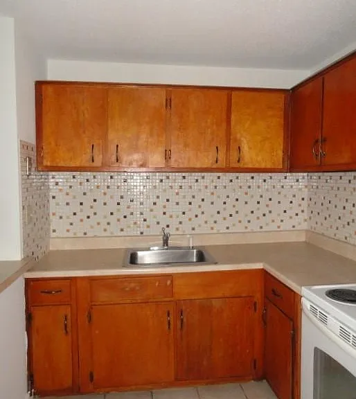 311 Washington Ave — Photo 3