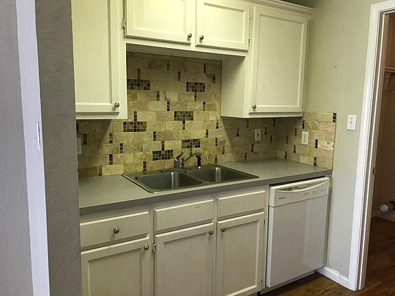 4th image of 1821 Monaghan Dr #15