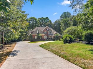 122 Spring Run Dr, Mooresville, NC 28117