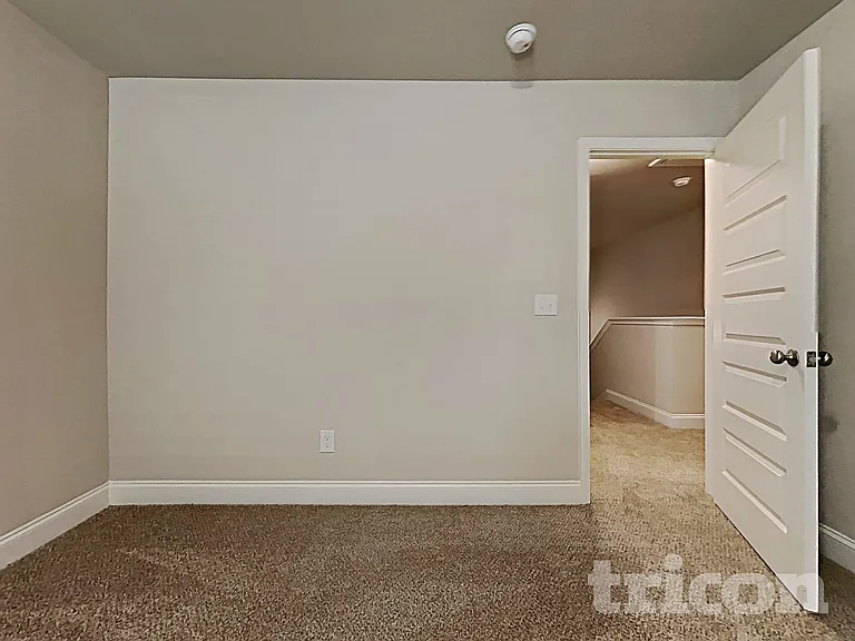 817 Crescent Way — Photo 29