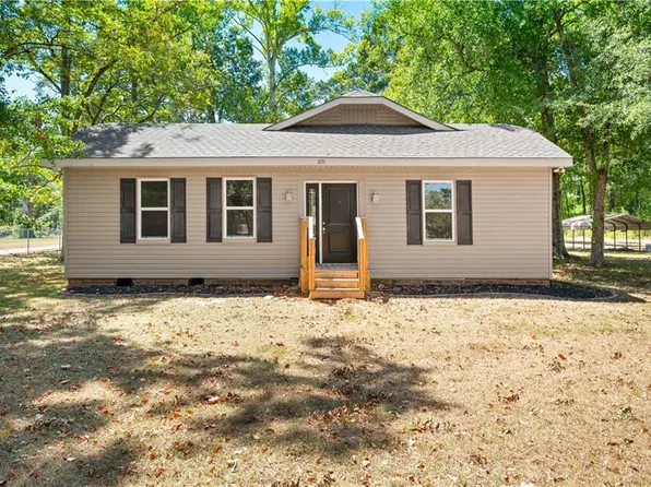 1221 Cemetery Rd, Pineville, LA 71360