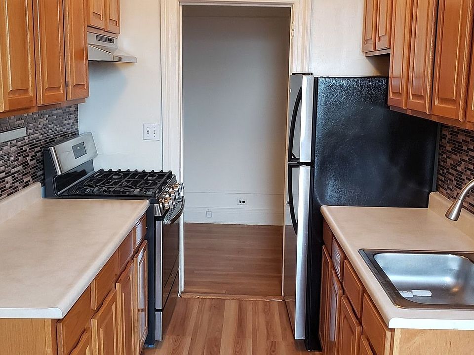 1st image of 28-15 34th St #3I