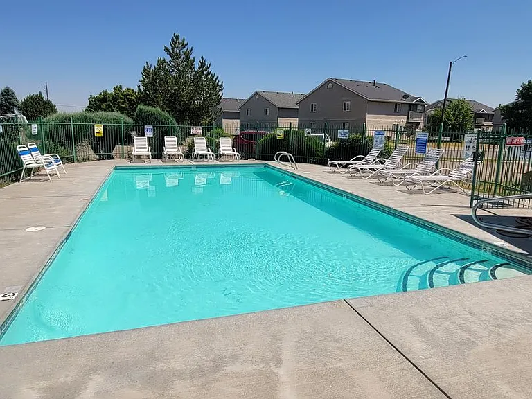 509 Caribou Dr — Photo 2