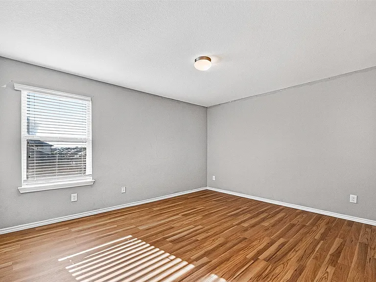 1326 Seagler Pond Ln — Photo 42