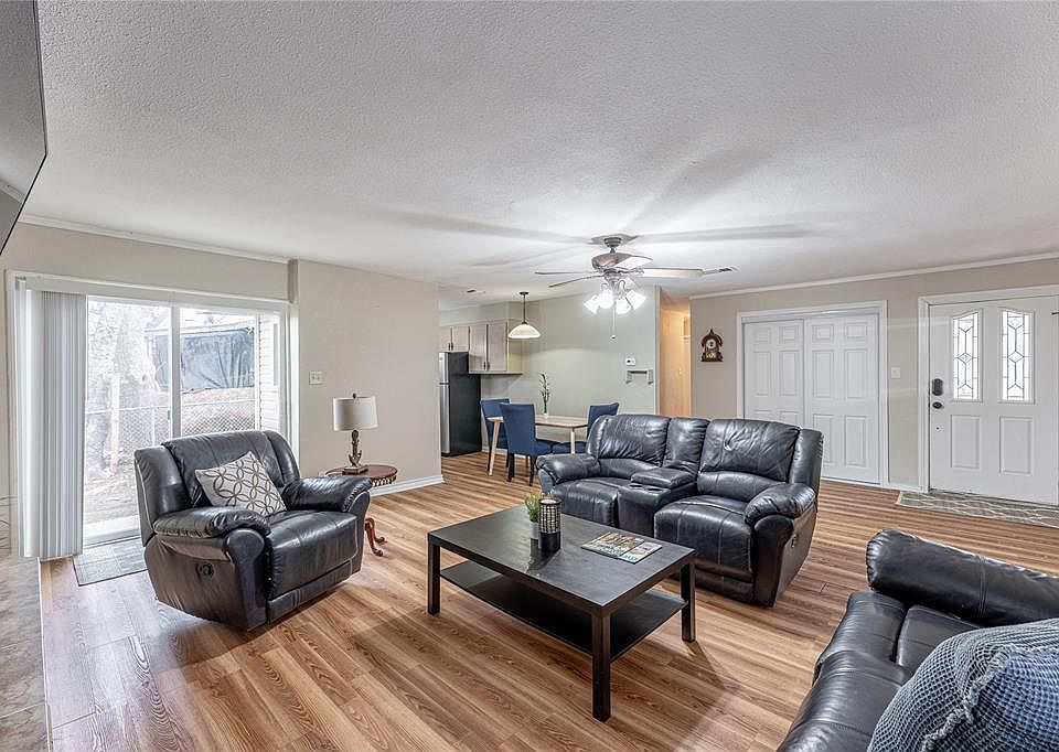 1st image of 1307 E Inwood Dr