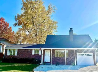 2010 W Alta Rd, Peoria, IL 61615