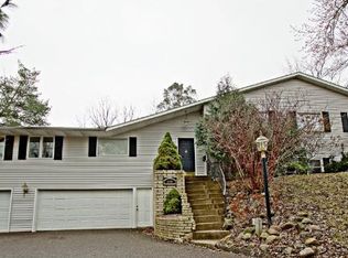 4818 Overlook Lake Cir, Bloomington, MN 55437