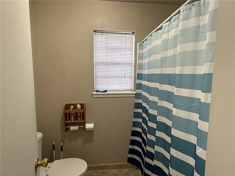 1213 S Ridgefield Cir — Photo 15