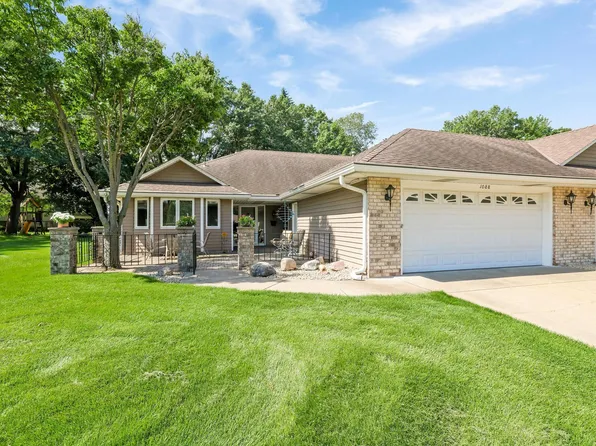 1088 Serene Ct, Shoreview, MN 55126