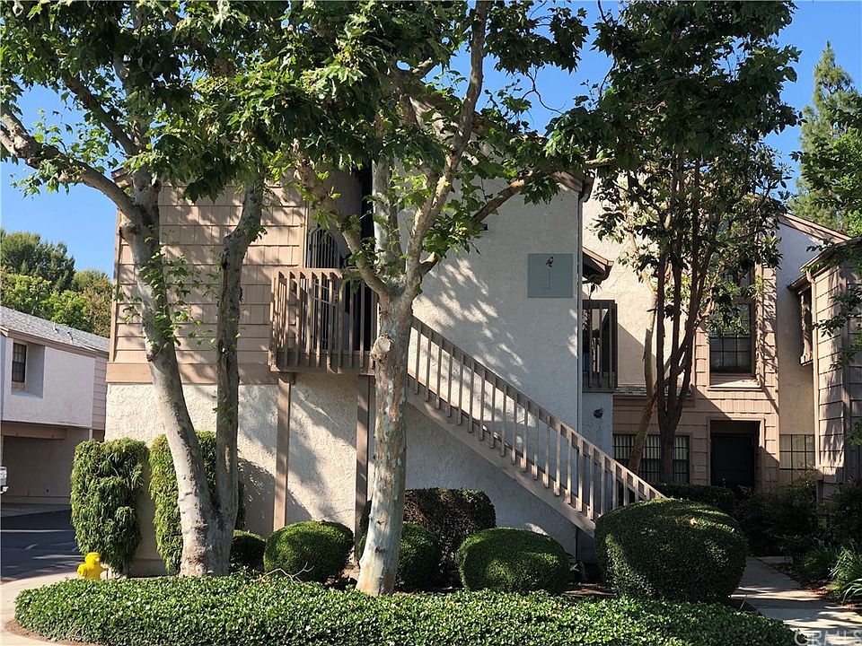 1st image of 26701 Quail Crk APT 94