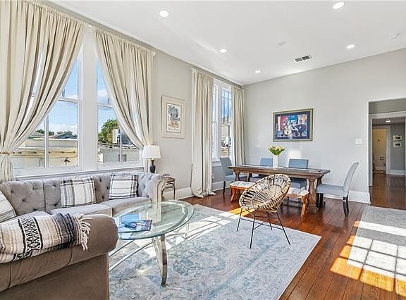 2nd image of 1110 Amelia St #2A
