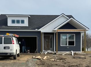 1860 Caleb Ct, Waterville, OH 43566