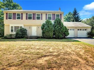 305 Grandview Ave, Piscataway, NJ 08854