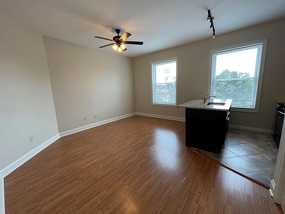 4th image of 5171 Penn Ave #6