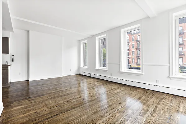 Rented by Douglas Elliman | media 24