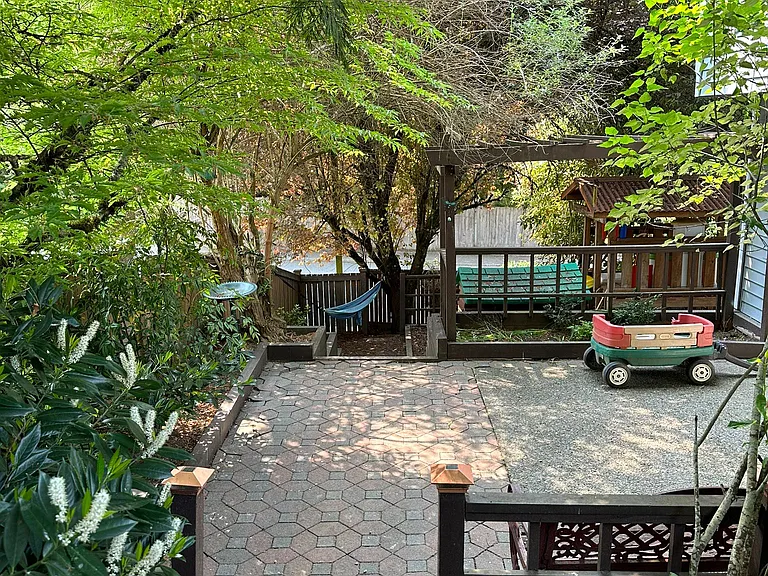 23947 SE 40th Pl — Photo 21