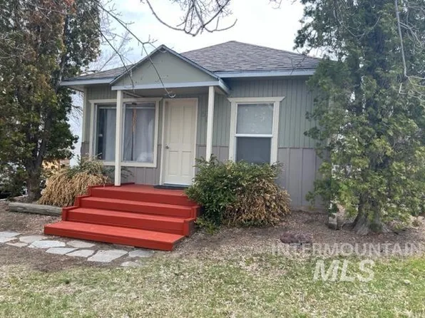 506 N Birch St, Shoshone, ID 83352