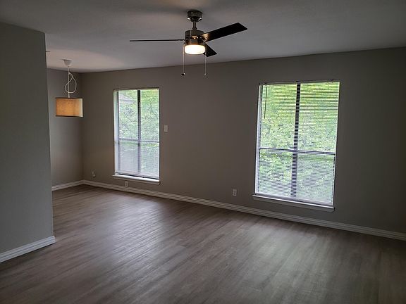 2nd image of 5402 Rose Hill Cir #C
