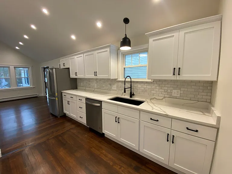 64 Manning St — Photo 11