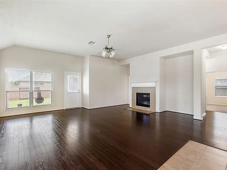3103 Rose Trace Dr — Photo 6