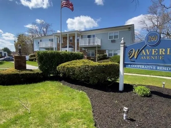 260-56 Waverly Ave, Patchogue, NY 11772