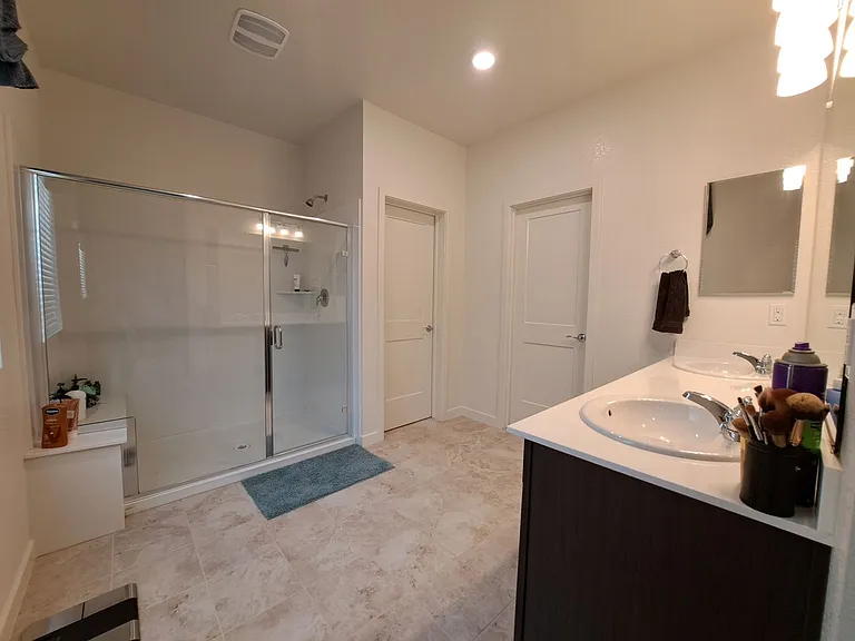 1160 Yale Dr — Photo 20