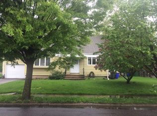 270 S Lanza Ct, Saddle Brook, NJ 07663