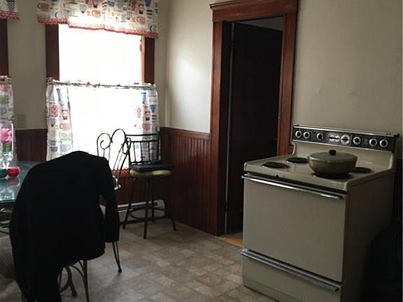 4th image of 120 Chandler Ave