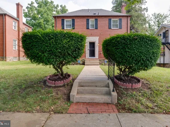 3314 Barrington Rd, Baltimore, MD 21215