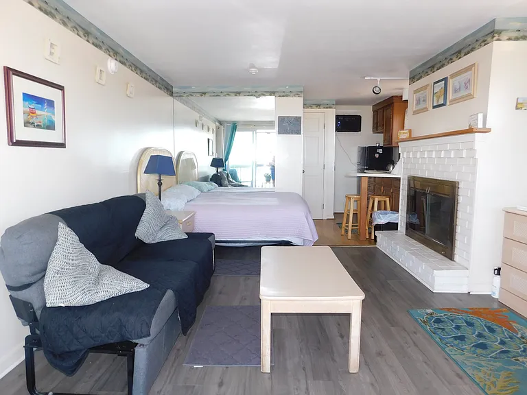 1 Walnut St #23 — Photo 8