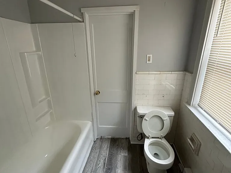 254 Long Ln — Photo 3