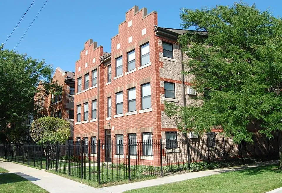 Willard Square Apartments