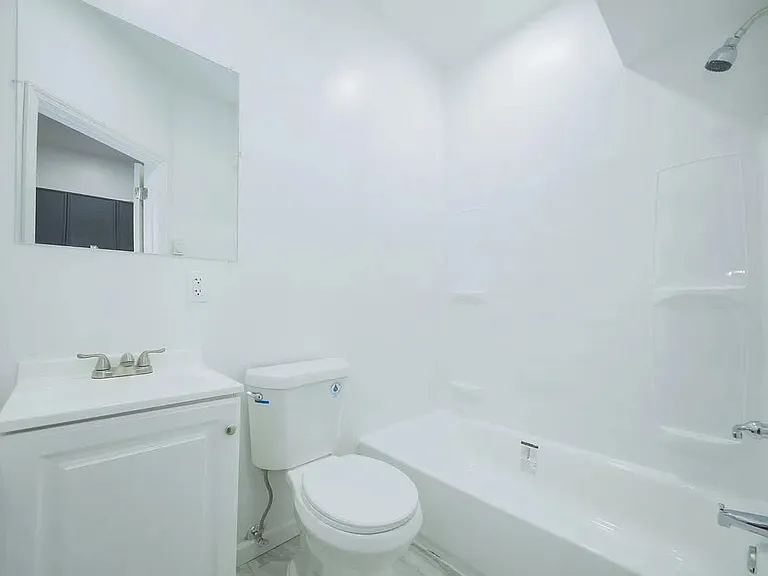 81 William St #2 — Photo 2