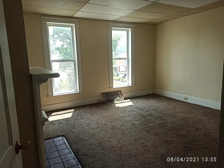 71 Ohio St — Photo 16