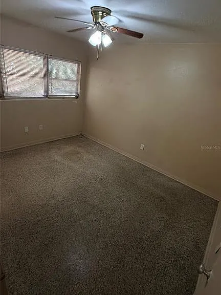 930 NE 6th Ave — Photo 5