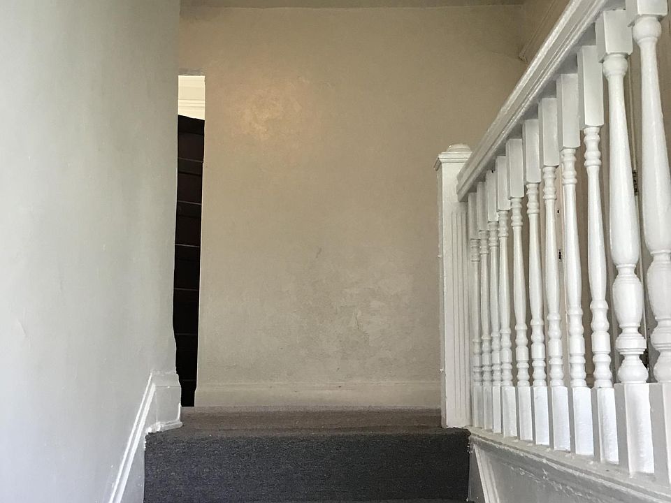 1st image of 671 Glenwood Ave APT 2