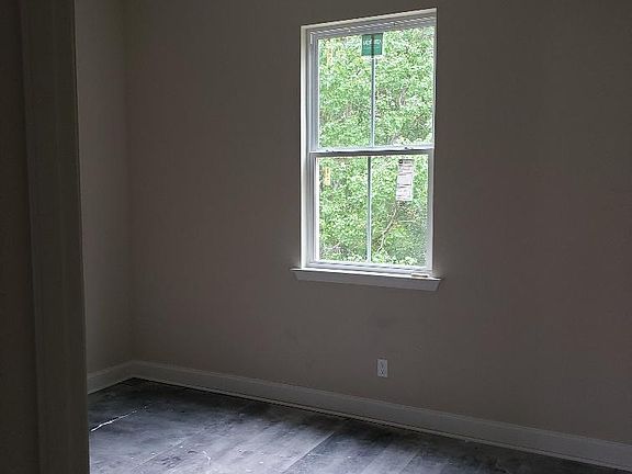 4th image of 4910 Ray Ave #4910