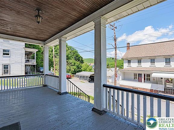 5th image of 159 W Ridge St
