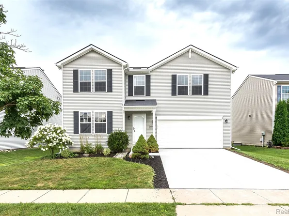 8067 Beechwood Blvd, Dexter, MI 48130