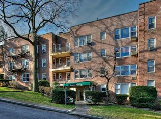 65 Durham Rd APT 2J, Bronxville, NY 10708