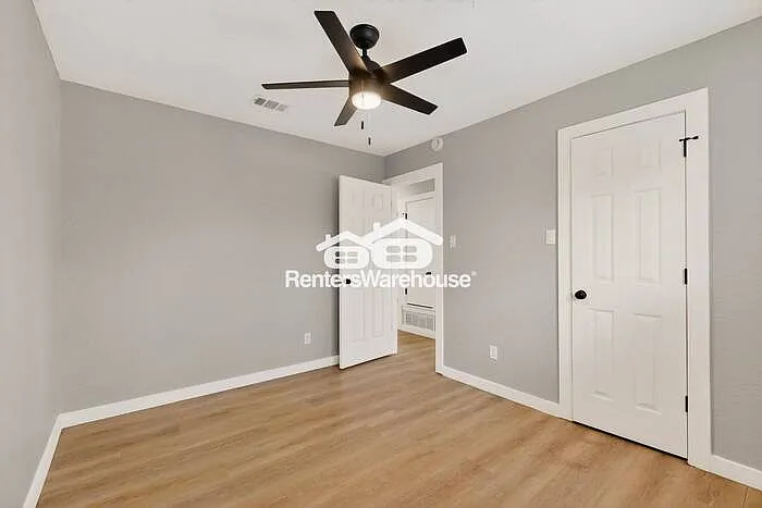 507 S Spring Creek Dr — Photo 36